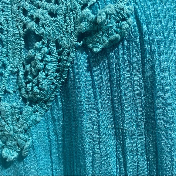 Papillon women blue viscose blend sleeveless asymmetrical hemline tunic. Size S. - Picture 4 of 11